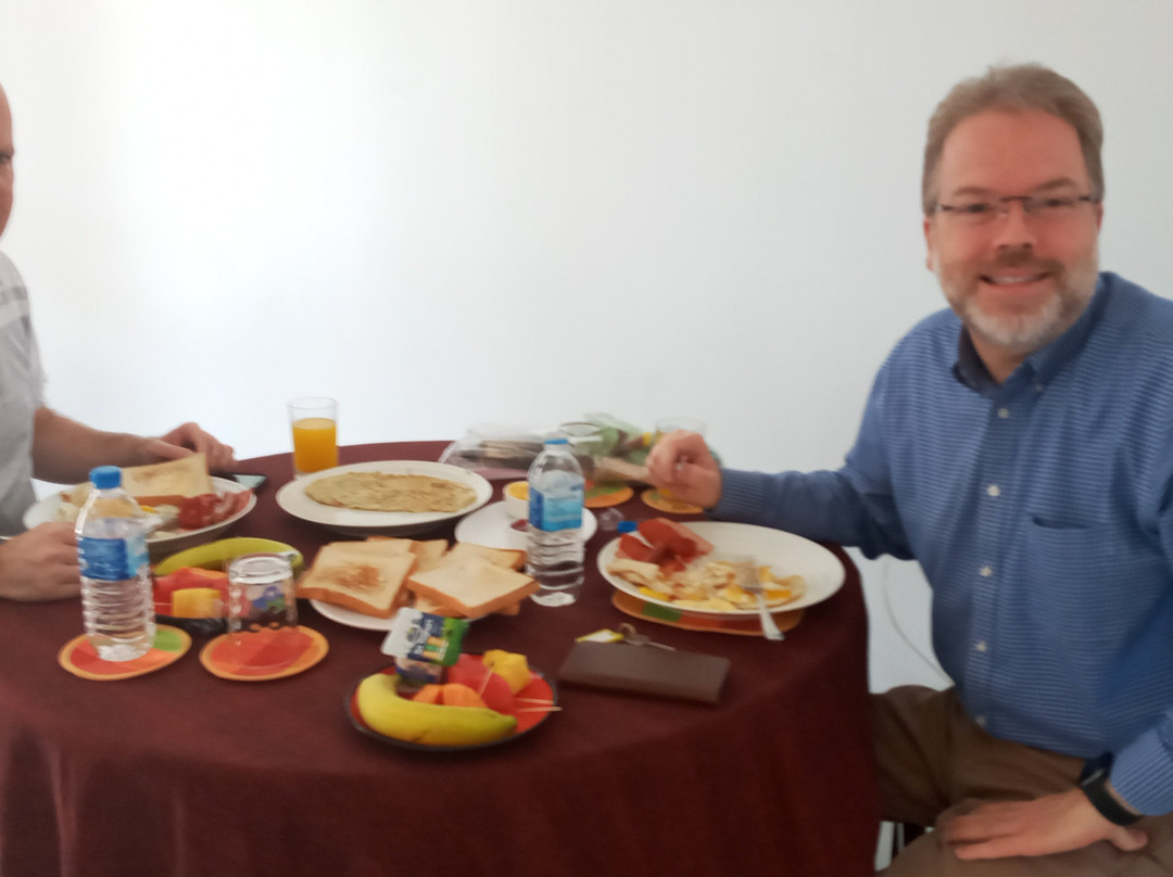 Queens Airport Residence主图