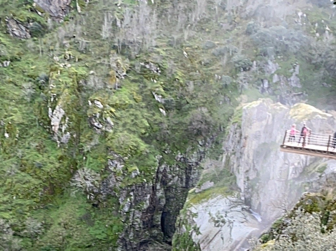 Ruta Del Pozo De Los Humos景点图片