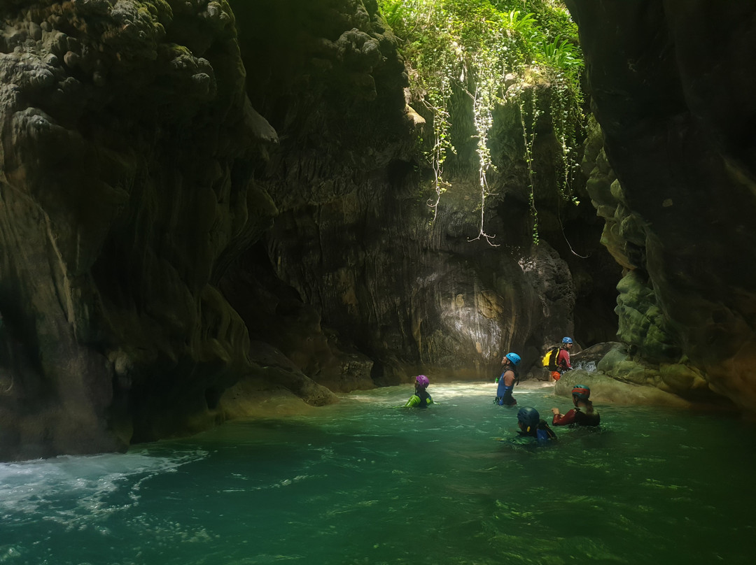 CRUX Outdoor & Education Canyoning景点图片