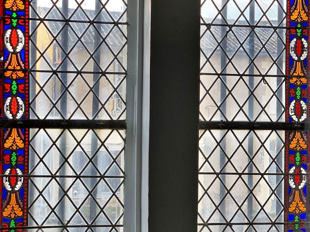 Eglise de Sainte-Verge-Sainte-Verge必去景点