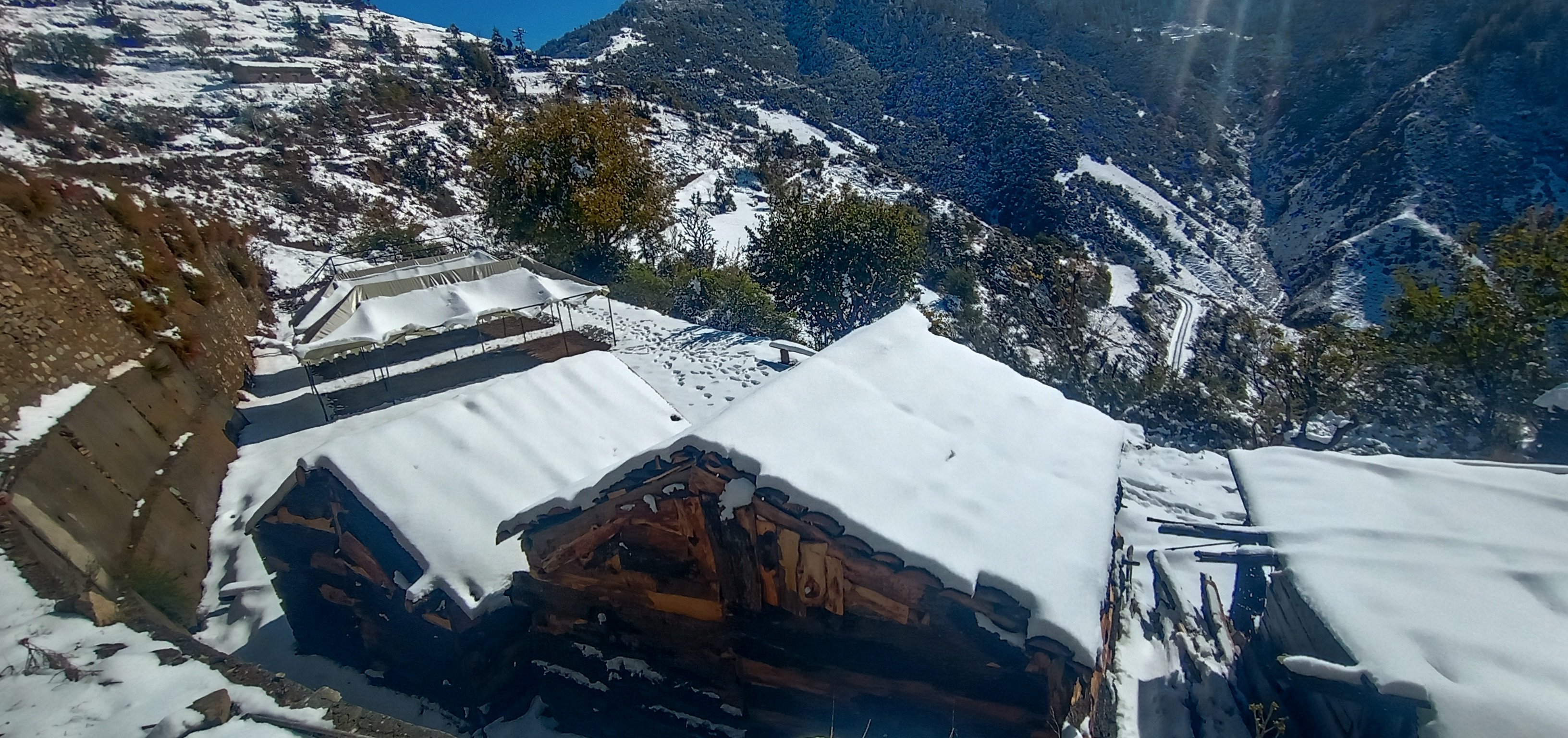 Oxygen Resort Chakrata-官方