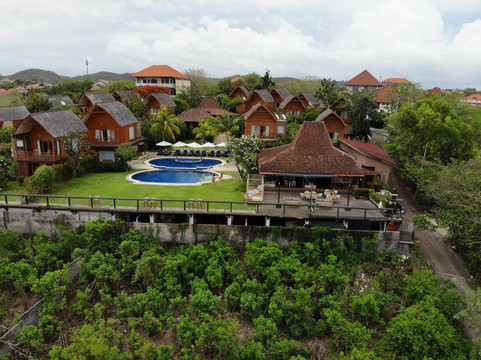 巴厘岛蓝宝海景别墅主图