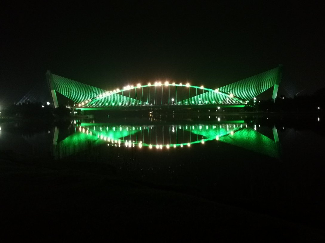 Seri Saujana Bridge-太子城必去景点