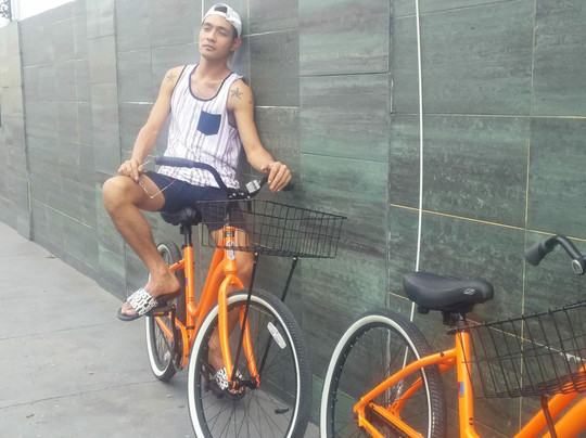 Dilly Dally Bike Tours-拿骚必去景点