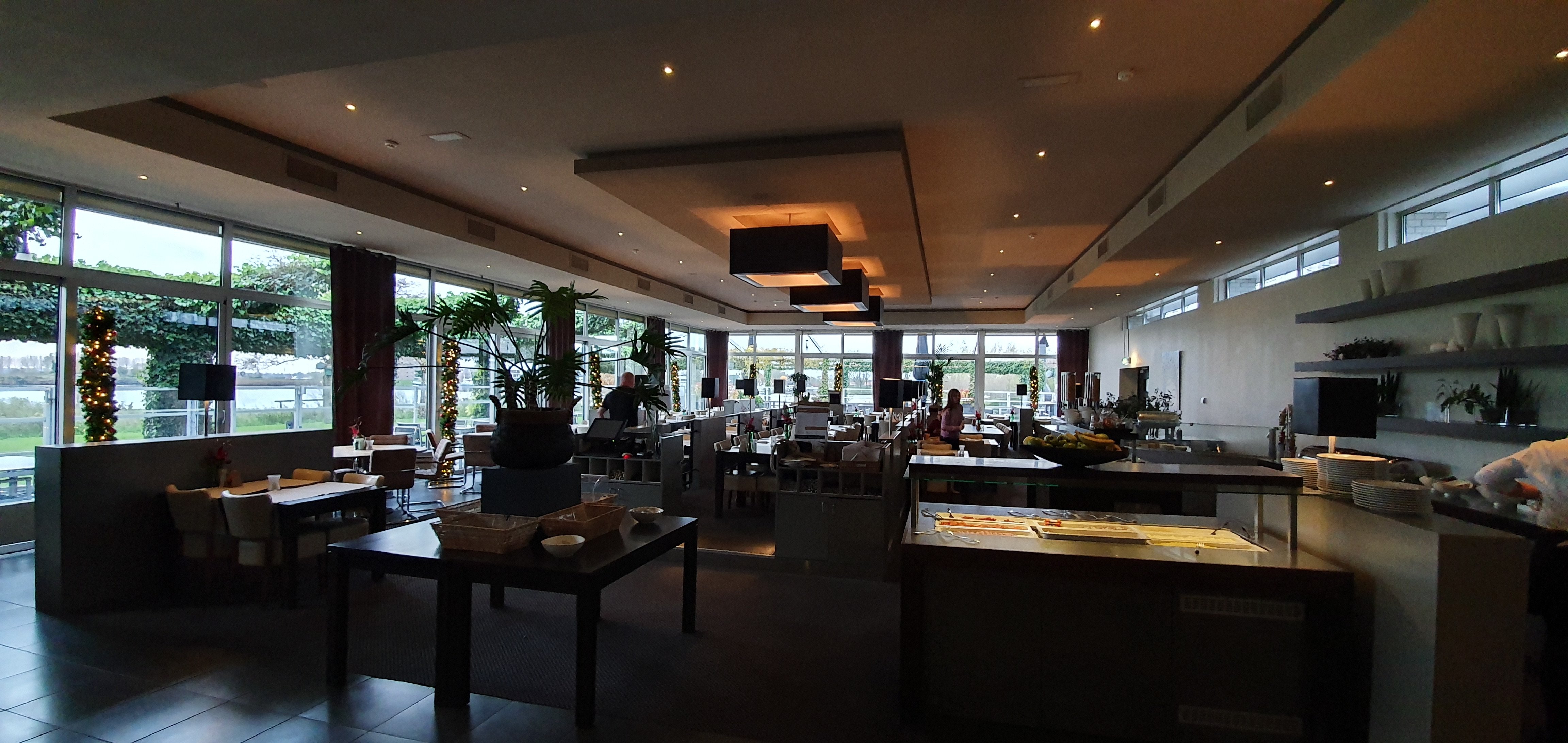 Van der Valk Hotel ARA-餐饮