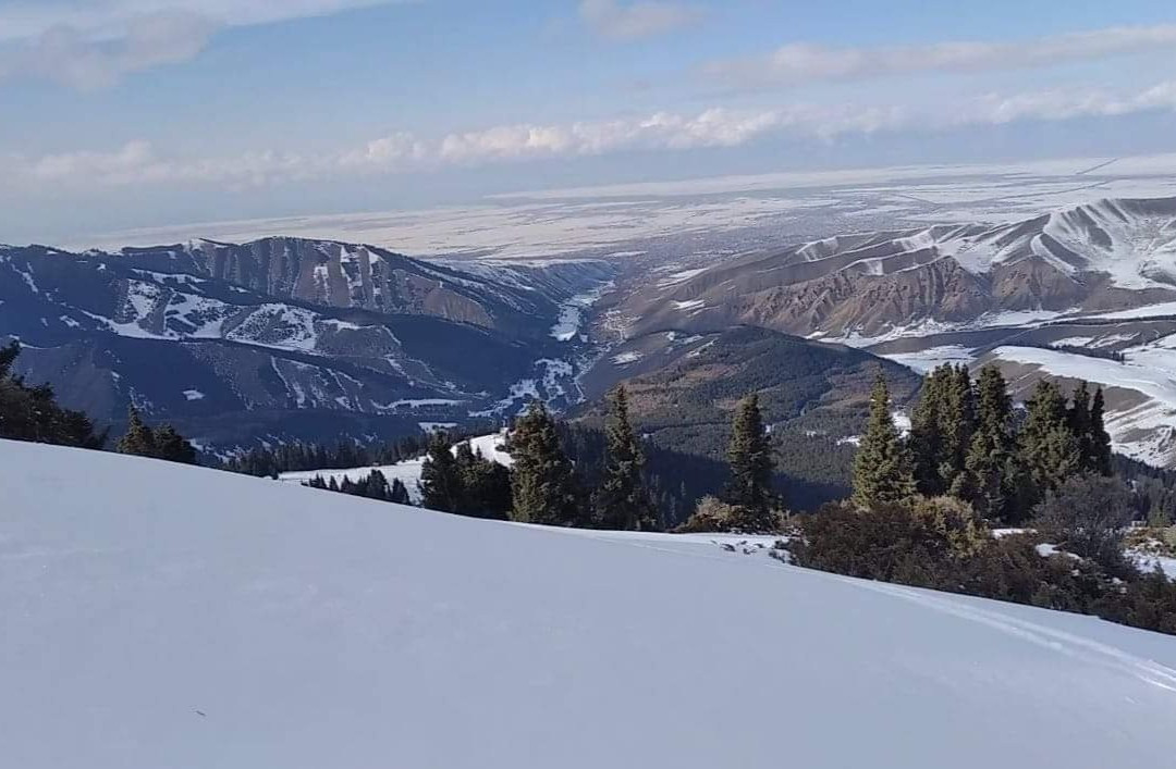 Karakol Ski Base景点图片