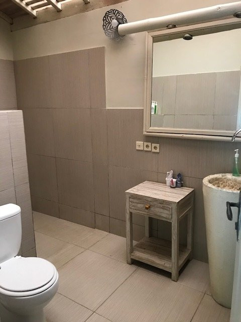 丽琳罗维纳海滩酒店主图