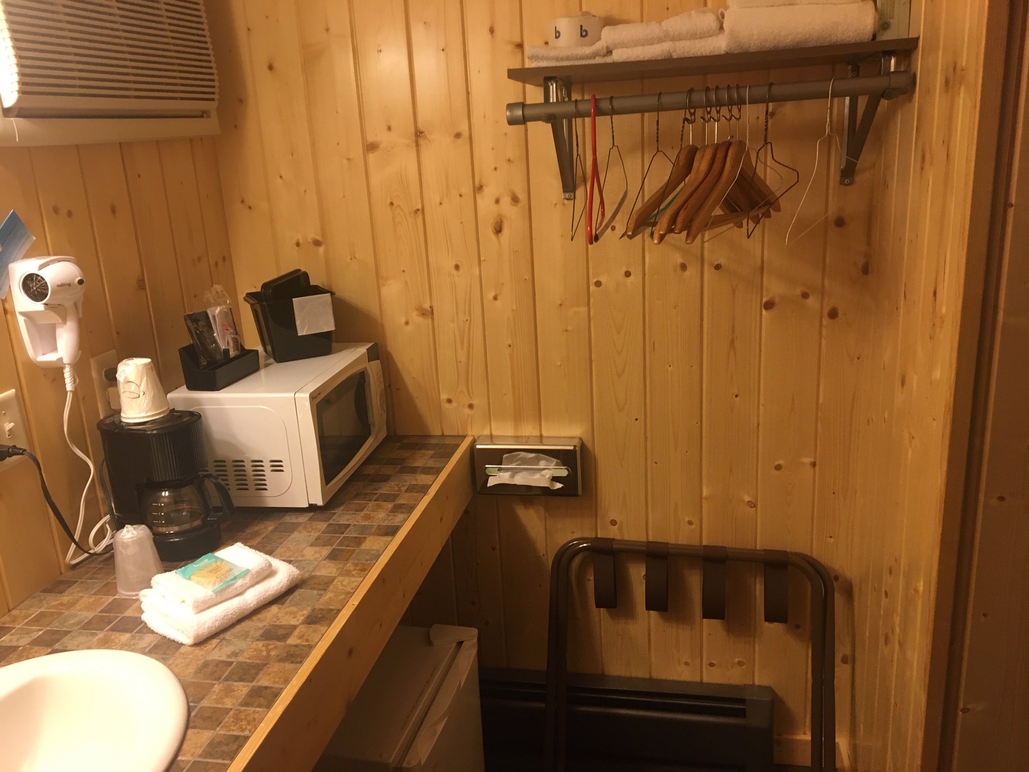 AmeriVu Inn & Suites-浴室