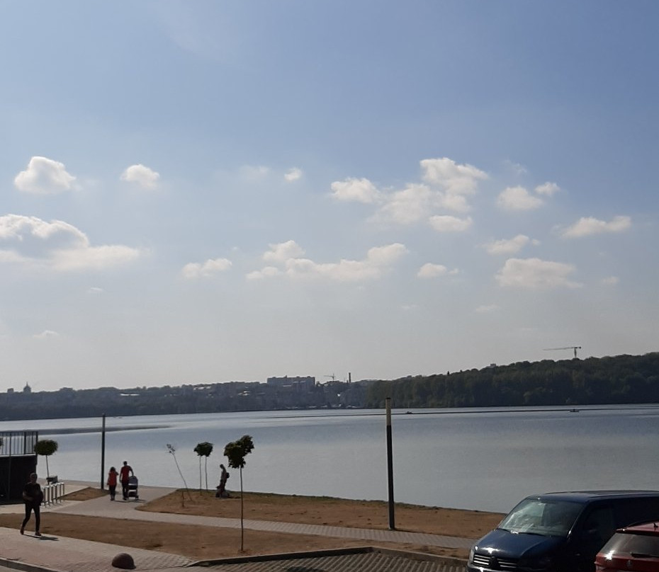Avalon Palace主图