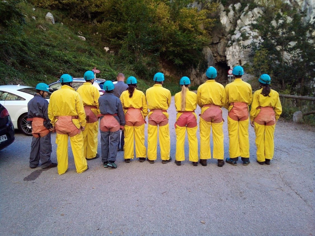 Depor Ventura-Villanueva De Santo Adriano必去景点