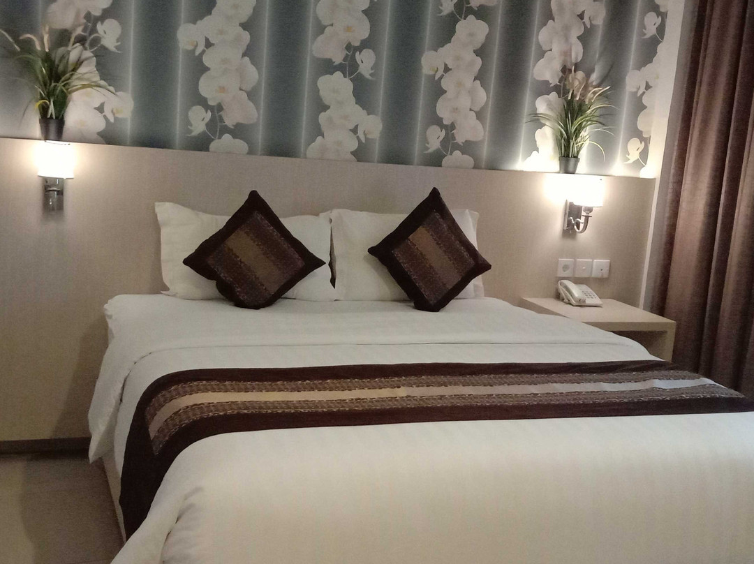 Amazing Riverside Hotel主图