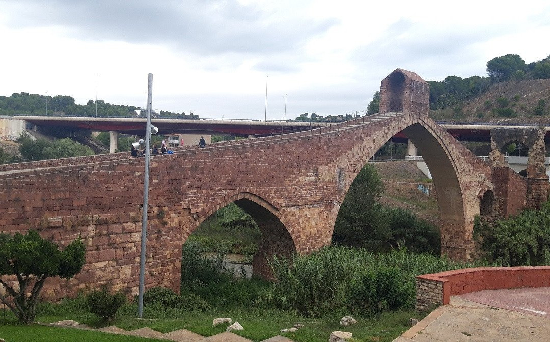 Puente del Diablo景点图片