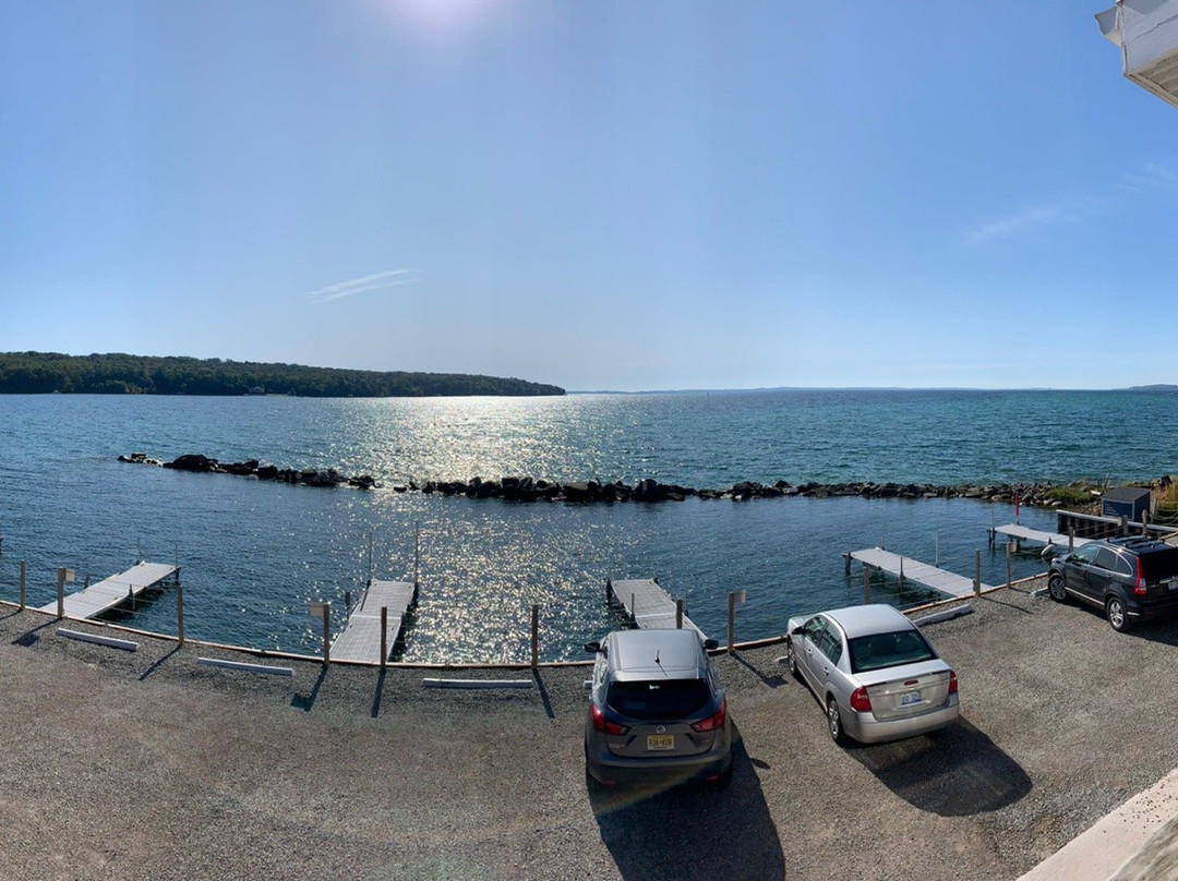 Leelanau Wine Cellars Tasting Room-Omena必去景点