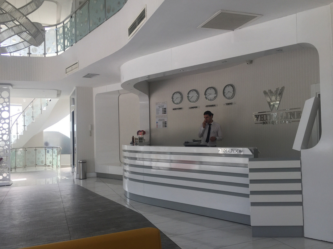 White Line Boutique Hotel主图