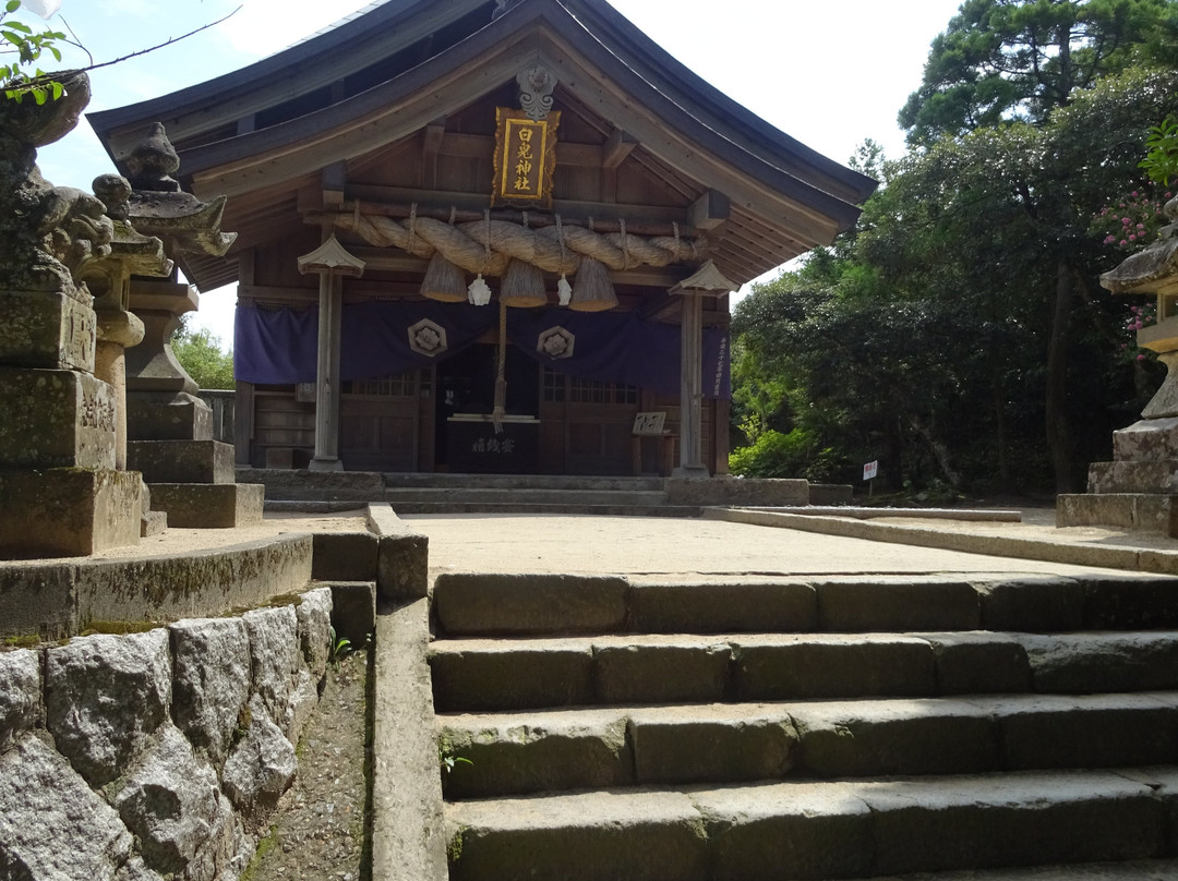 Hakuto Shrine景点图片