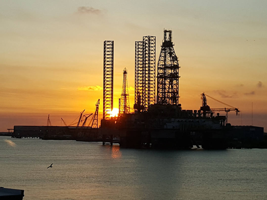 海港码头之家酒店主图