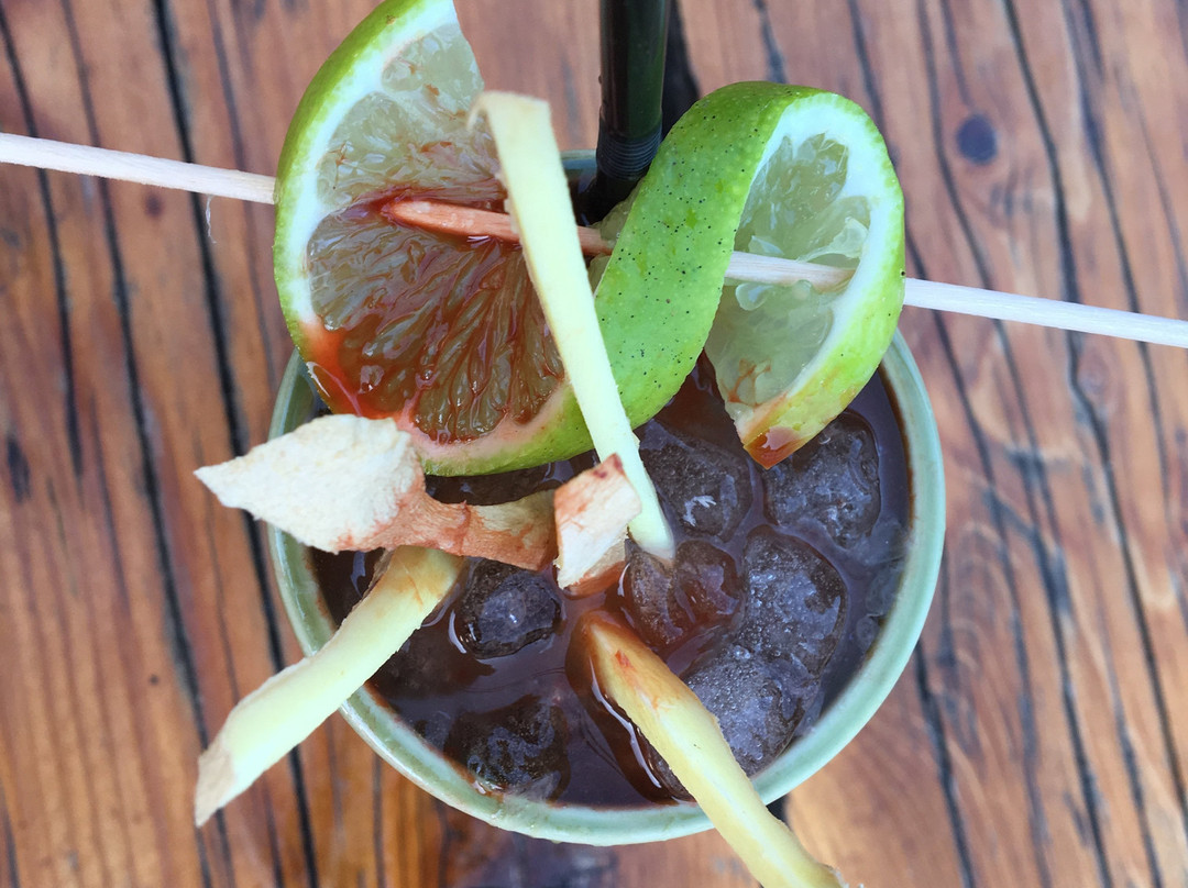 Basoa Cocktail Bar-Cala Llonga必去景点