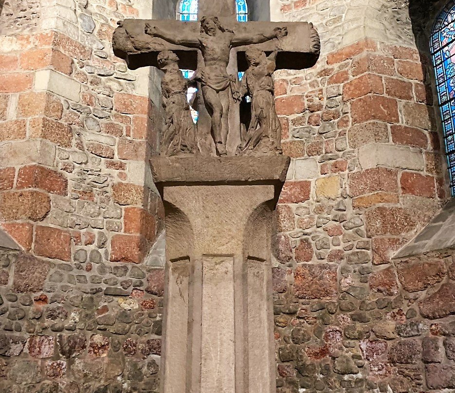 Église Saint-Pierre de Montluçon-蒙吕松必去景点