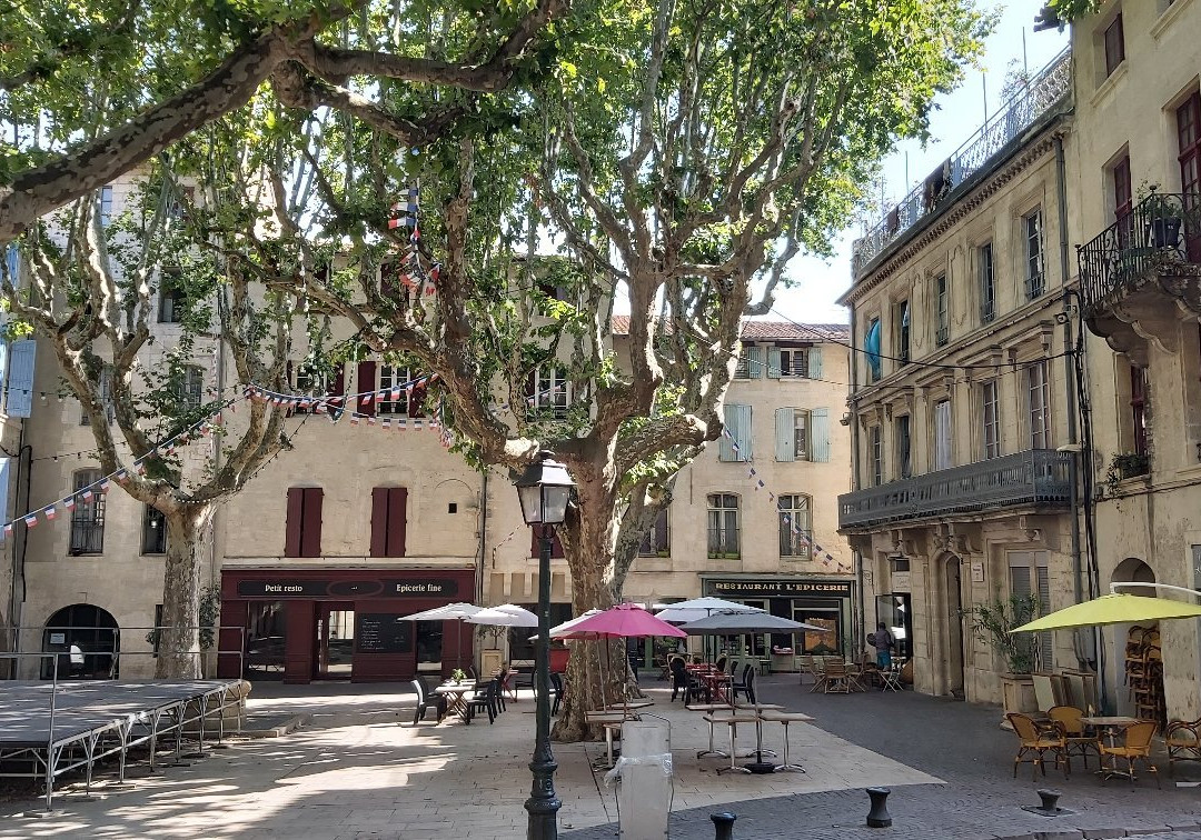 Place de la Republique-Beaucaire必去景点