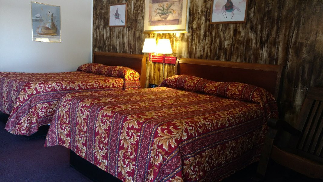 Smokey Bear Motel主图