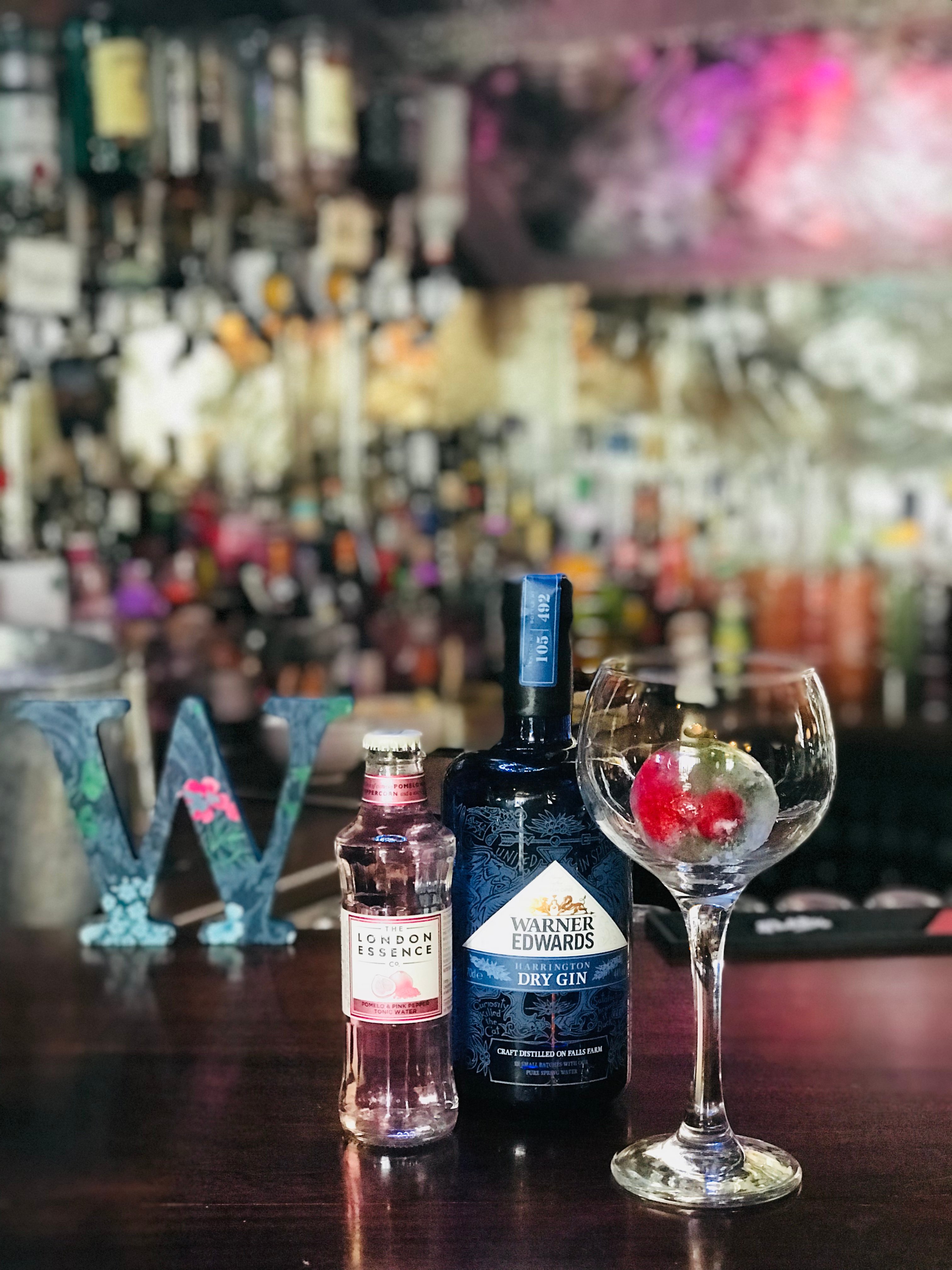 The Whistledown Hotel-官方