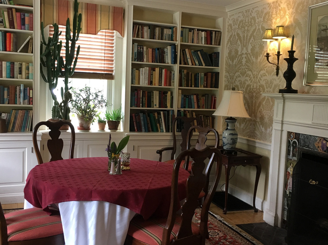 伍德斯托克山酒店主图