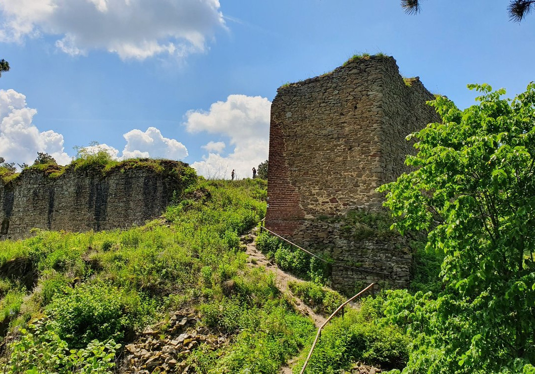 Zřícenina hradu Šelenburg /hrad Cvilín/景点图片