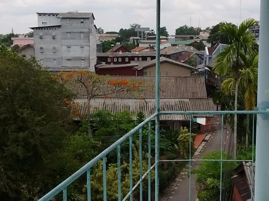 雷西登宾馆主图