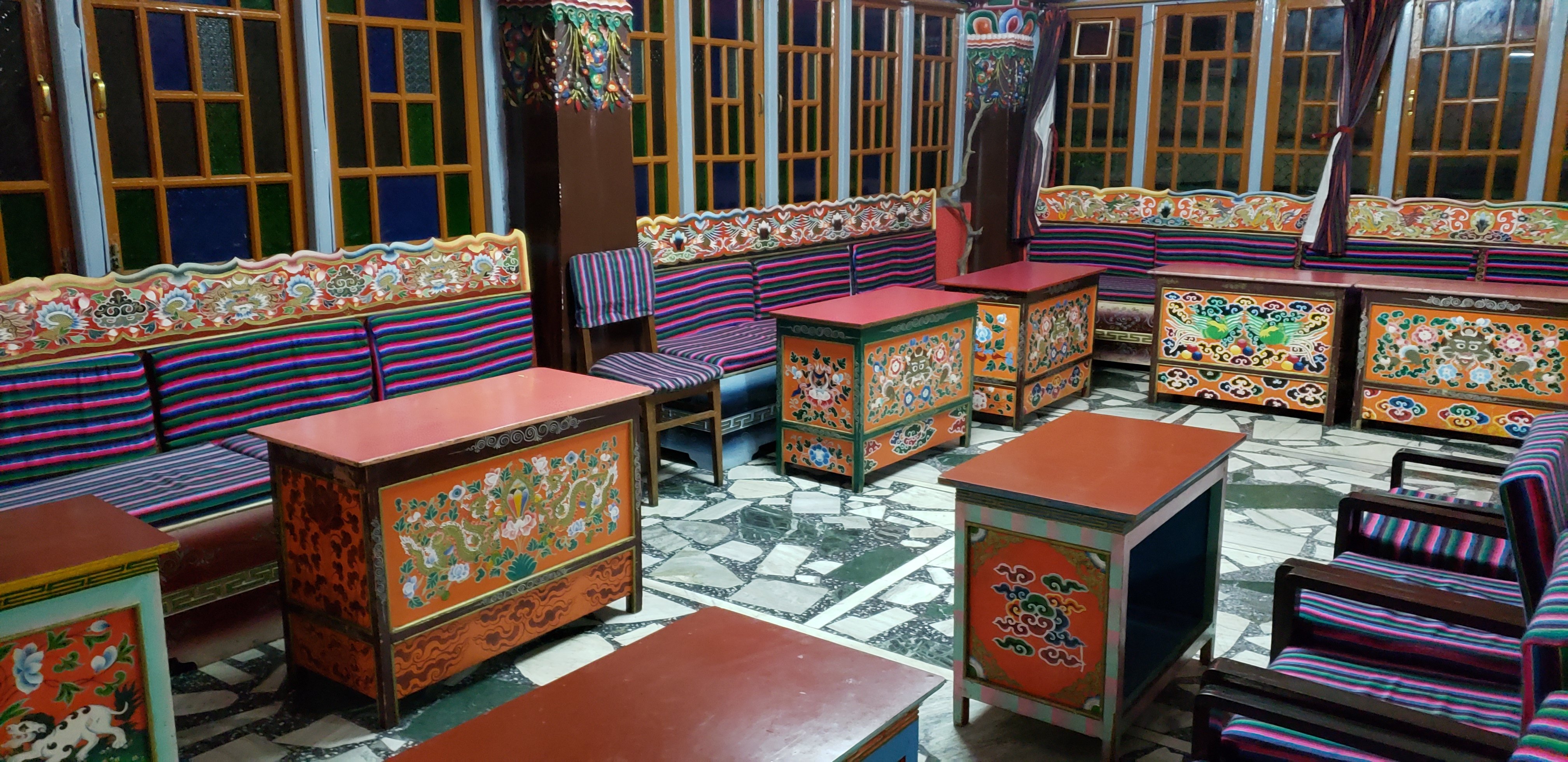 Modern Residency-餐饮