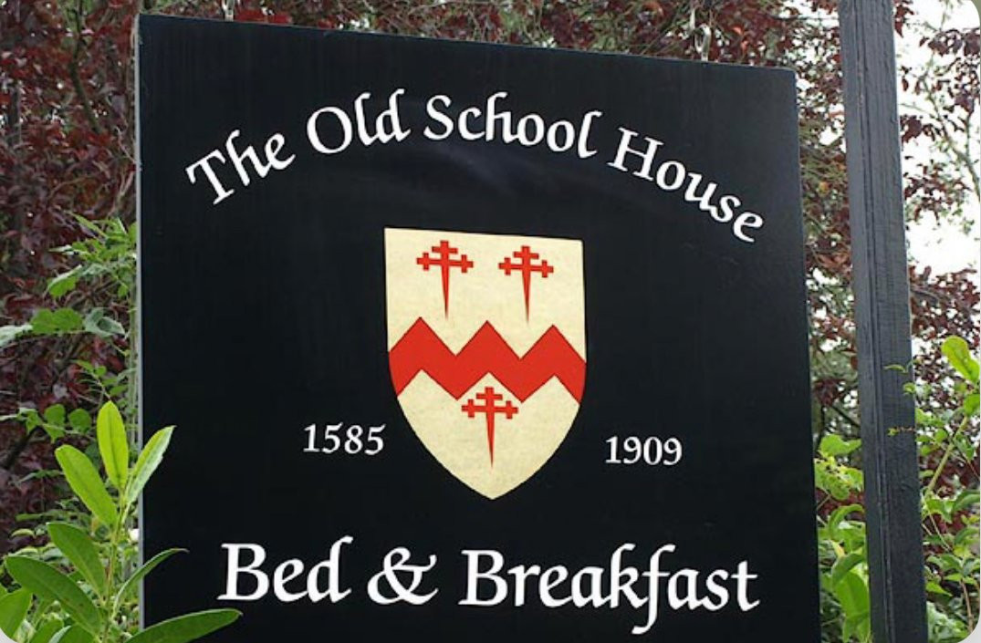 The Old School House主图