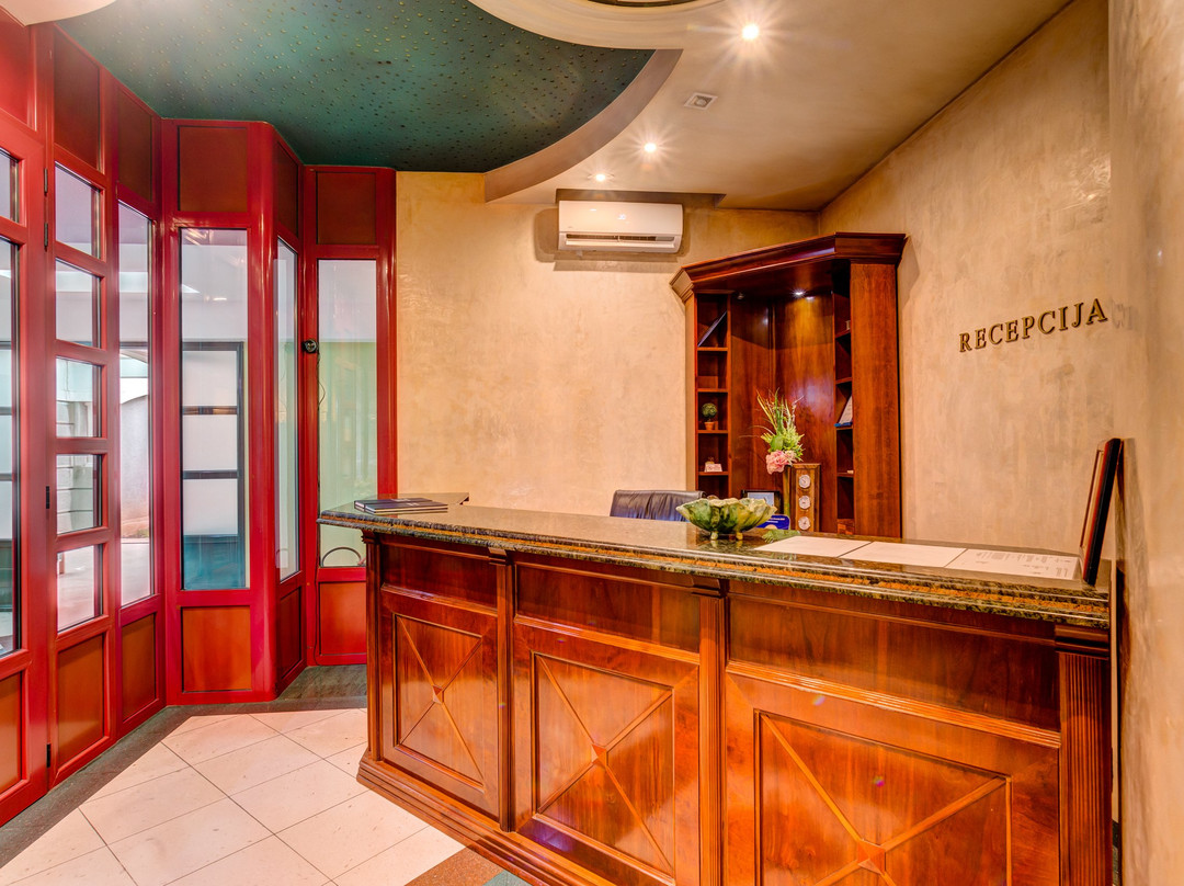 艾米能特酒店主图