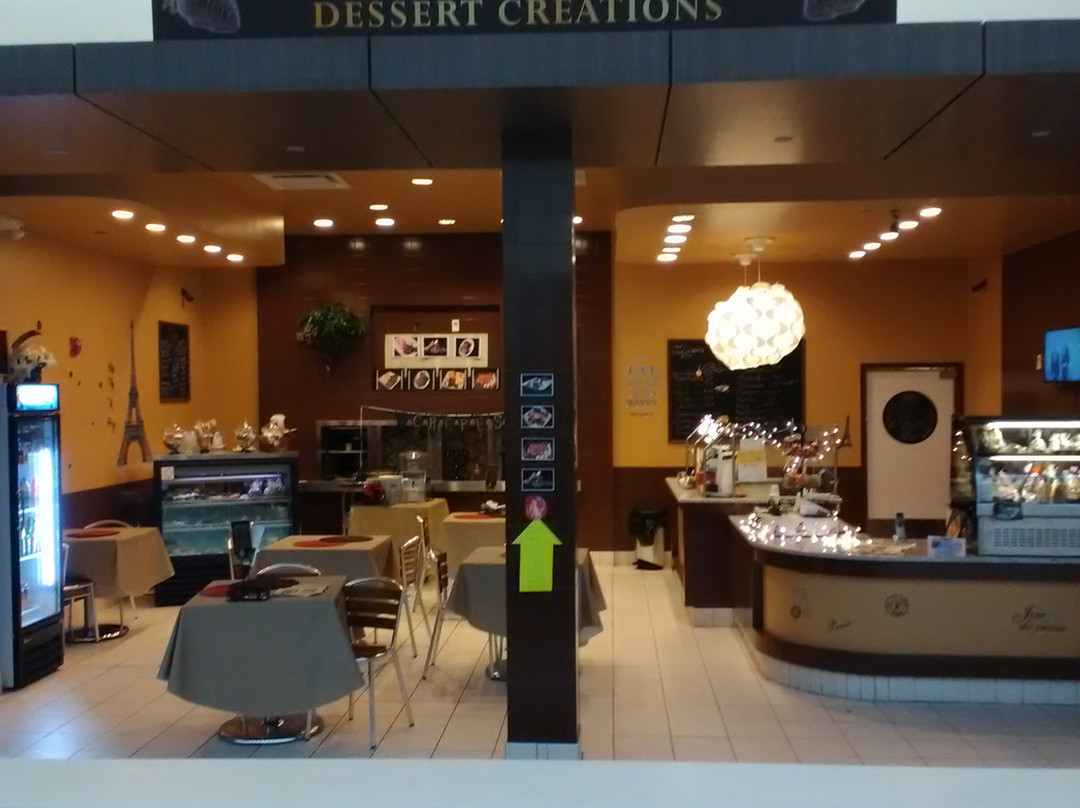 Laurel Park Place-利沃尼亚必去景点