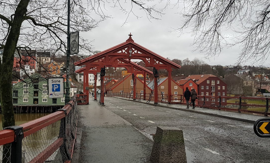 Old Town Bridge景点图片