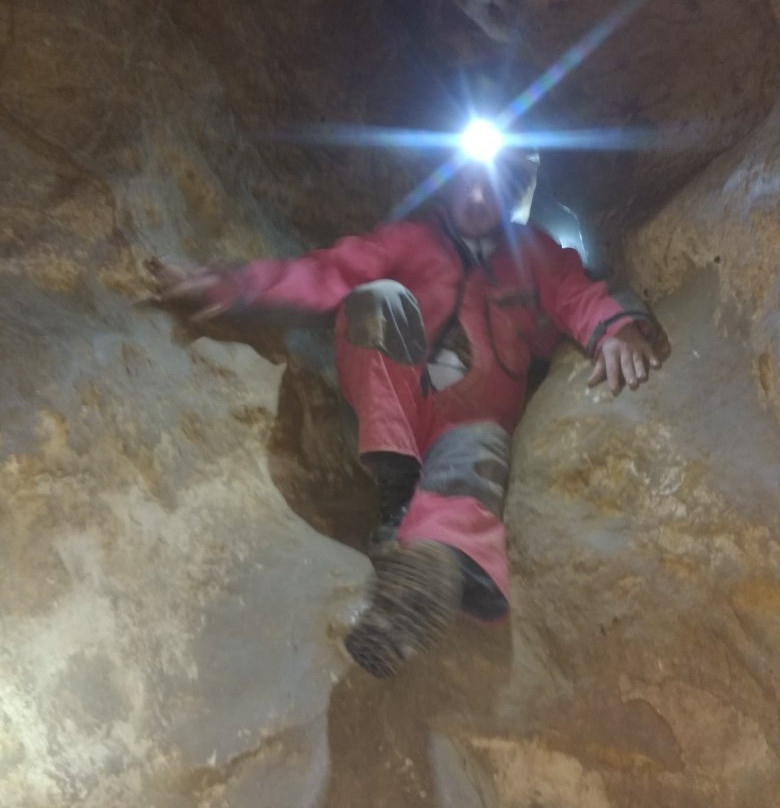 Caving Under Budapest-布达佩斯必去景点