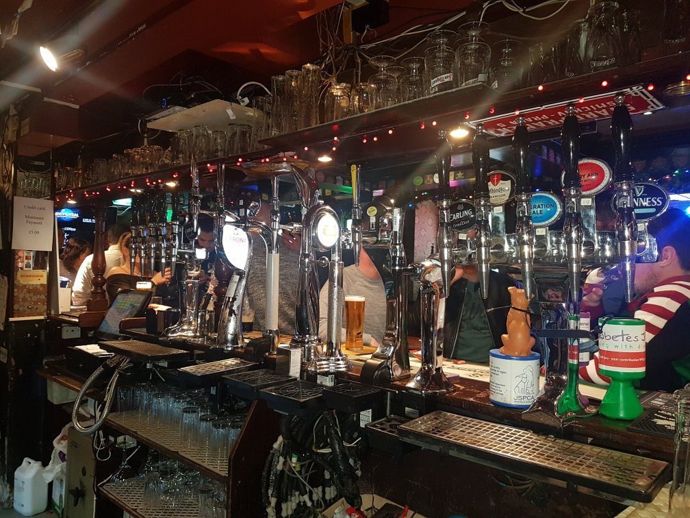 The Office Pub and Karaoke Bar-St. Helier必去景点