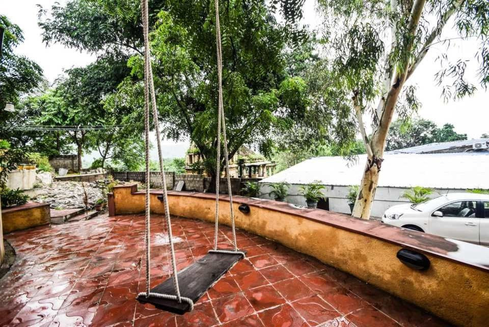 The Space Jungle Retreat主图