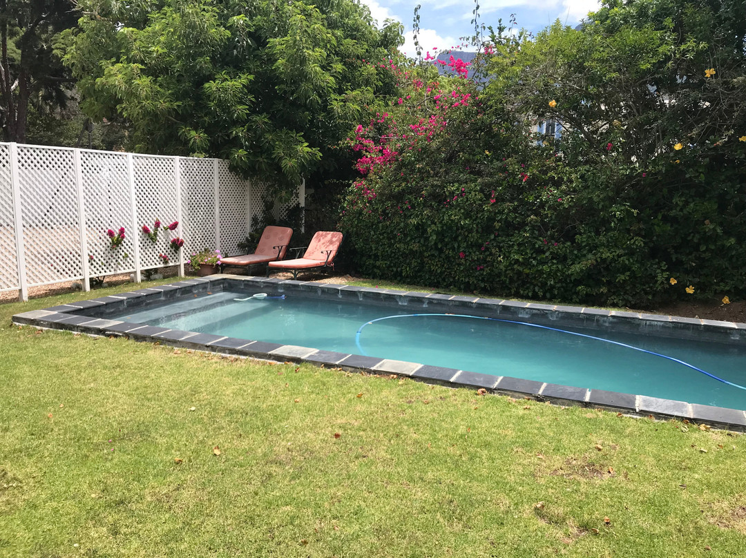 Brooklands House主图