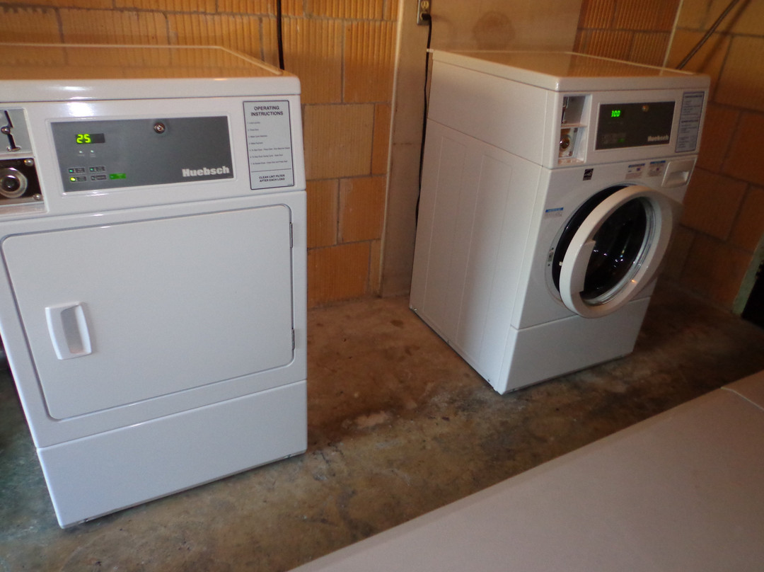 Economy Inn Express Warren主图