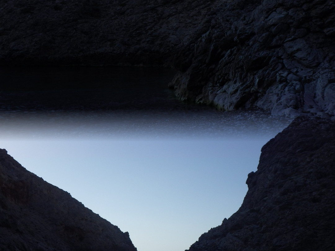 Mikri Vlychada Beach-Tholaria必去景点