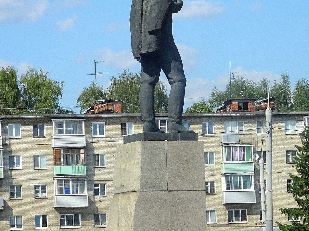 Monument to  Frunze景点图片