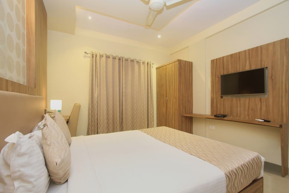 Hotel Plaza Heights主图
