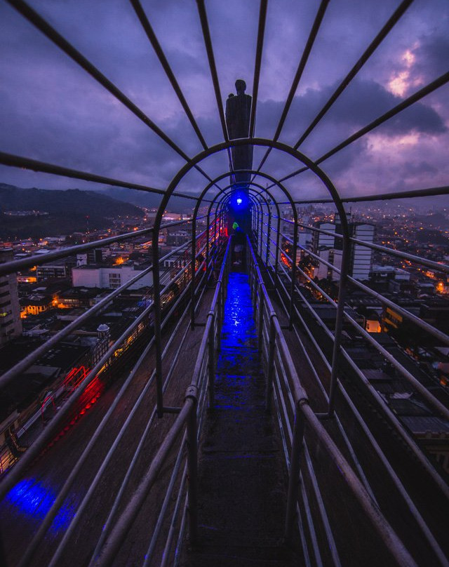 Corredor Polaco Basilica De Manilzales-Manizales必去景点