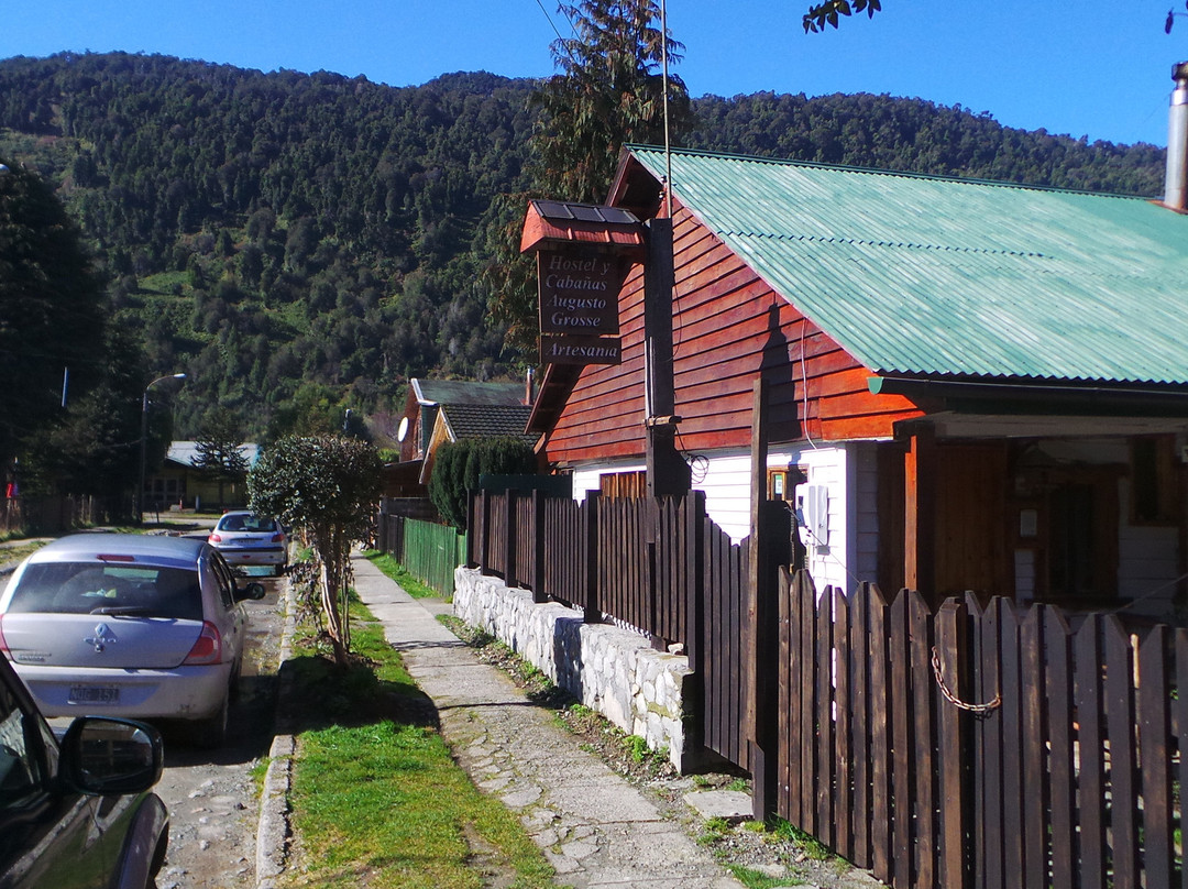 Hostel y Cabanas Augusto Grosse