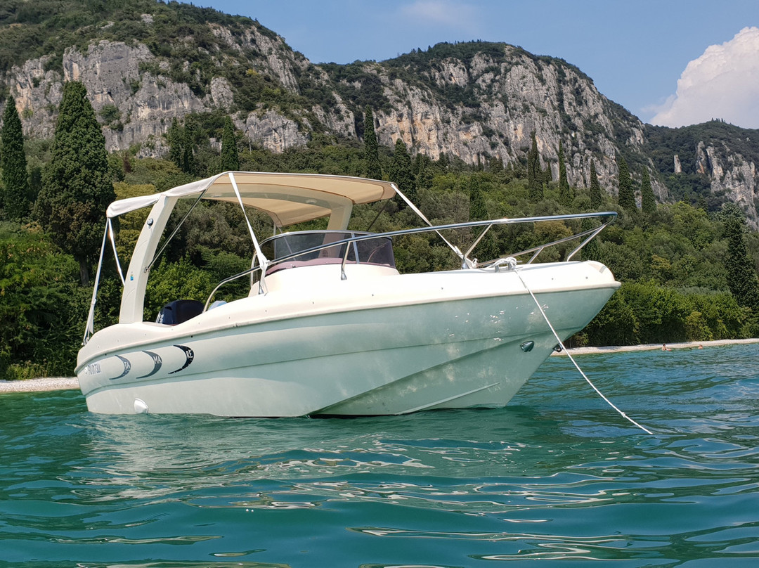 Garda Charter SNC-拉齐塞必去景点