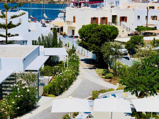 Relux Ios Hotel主图