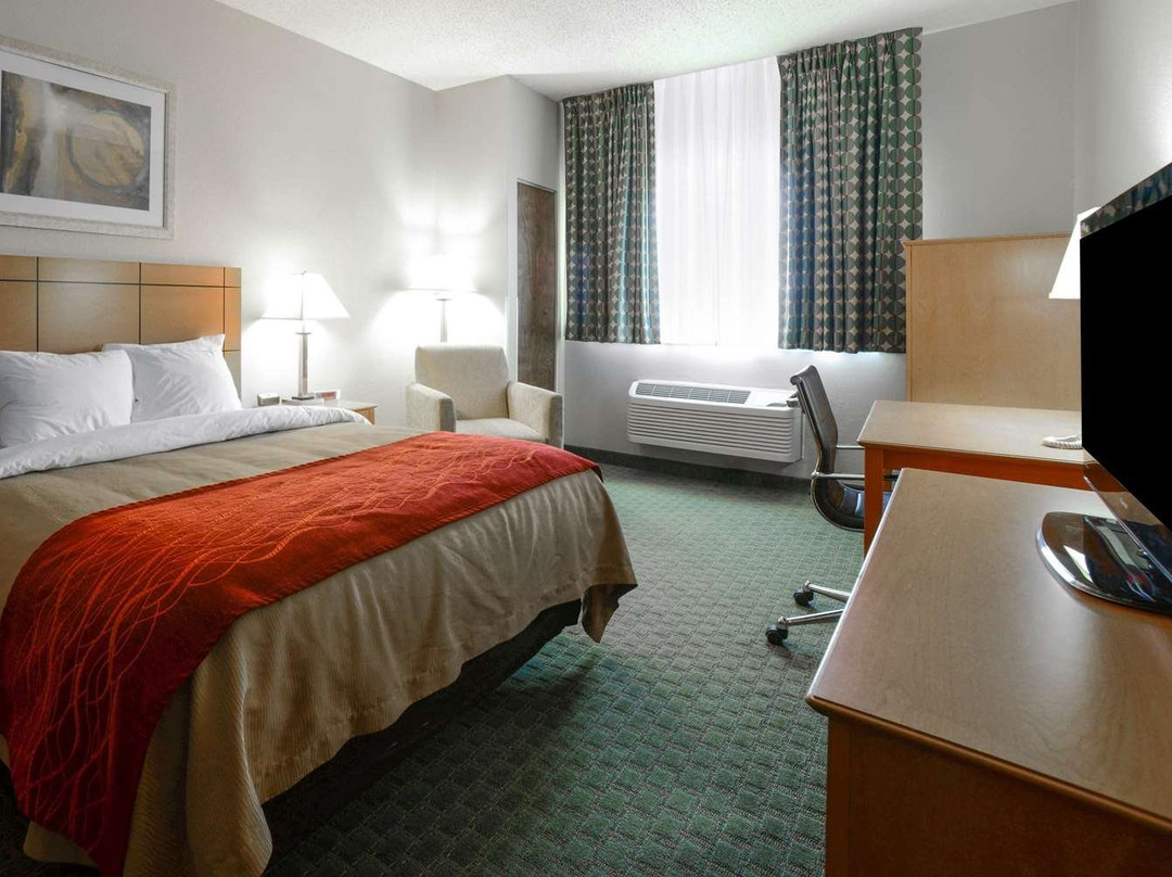 AmericInn by Wyndham Quincy主图