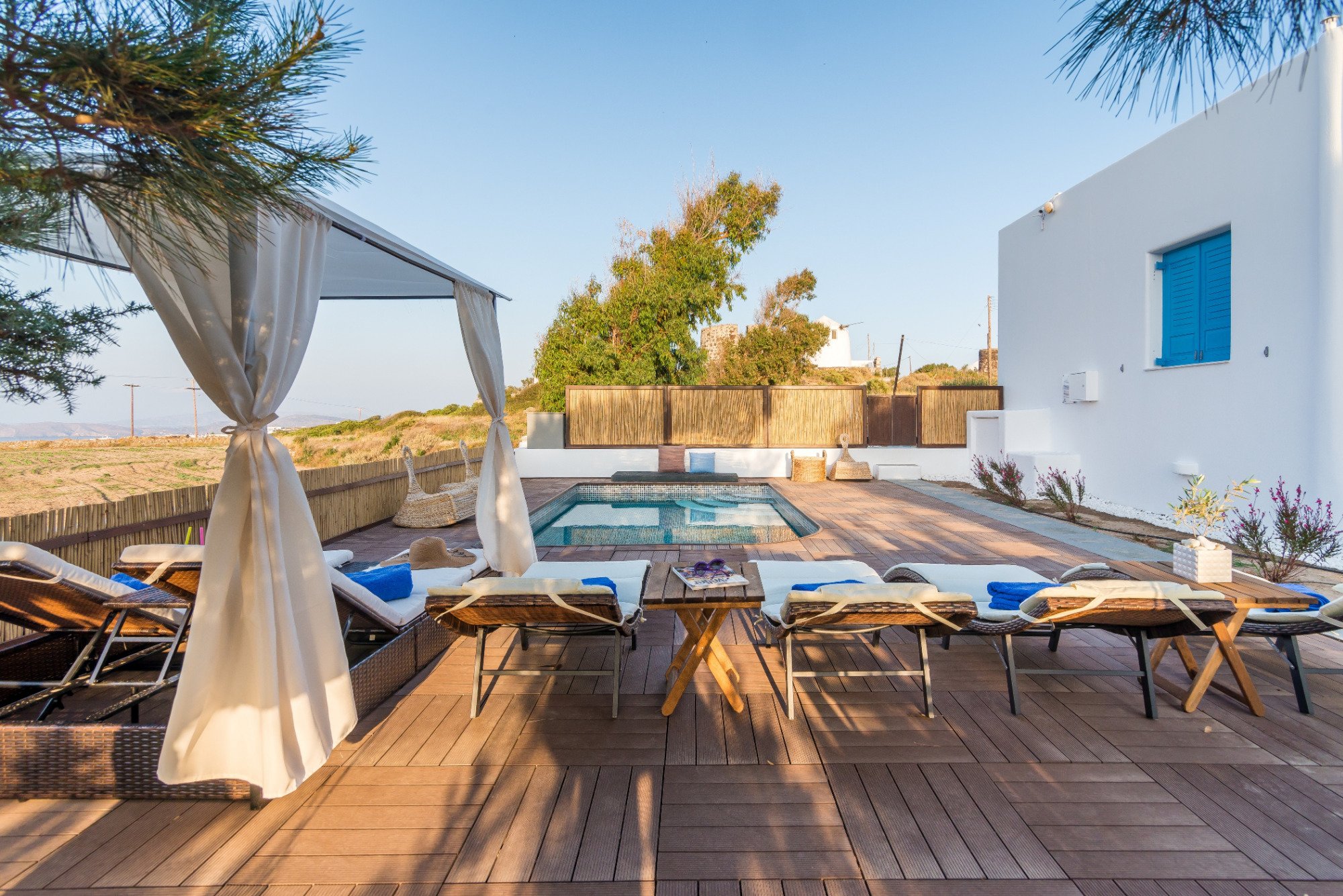 Eiriana Luxury Suites-官方