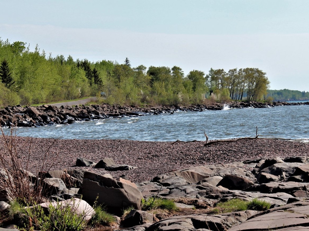 Brighton Beach Park-德卢斯必去景点