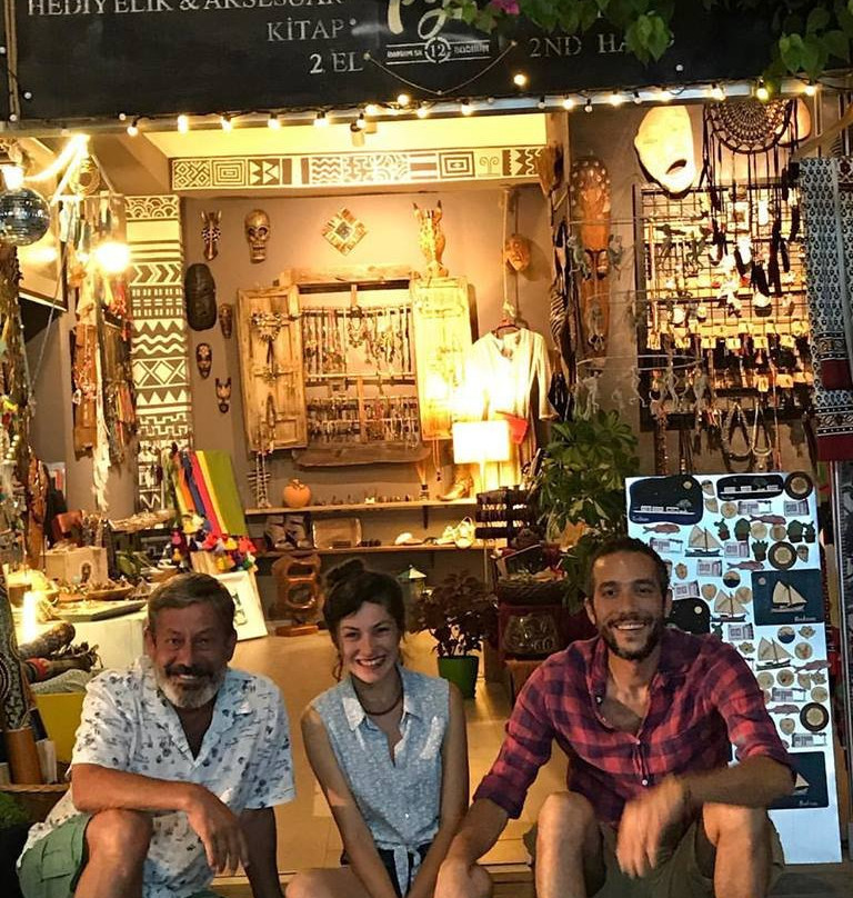 PYR Handmade Gift Shop-博德鲁姆必去景点