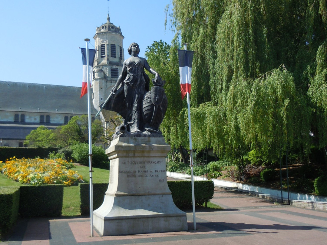 La Riviere-Saint-Sauveur旅游攻略图片